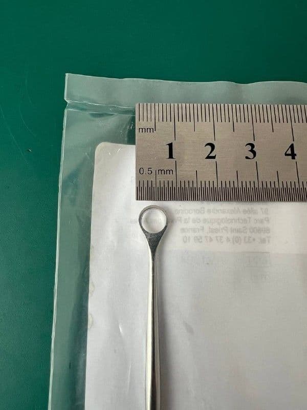MILTEX 33-2 FOX DERMAL Curette, 5-5/8" (142.5mm), round, 6 mm diameter
