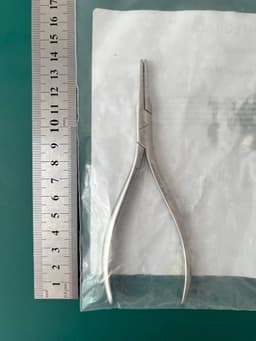 MILTEX 40-235 PLATYPUS Nail Pulling Forceps 140mm Narrow Jaws, 4.2 mm wide