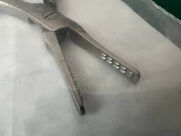 MILTEX 40-235 PLATYPUS Nail Pulling Forceps 140mm Narrow Jaws, 4.2 mm wide