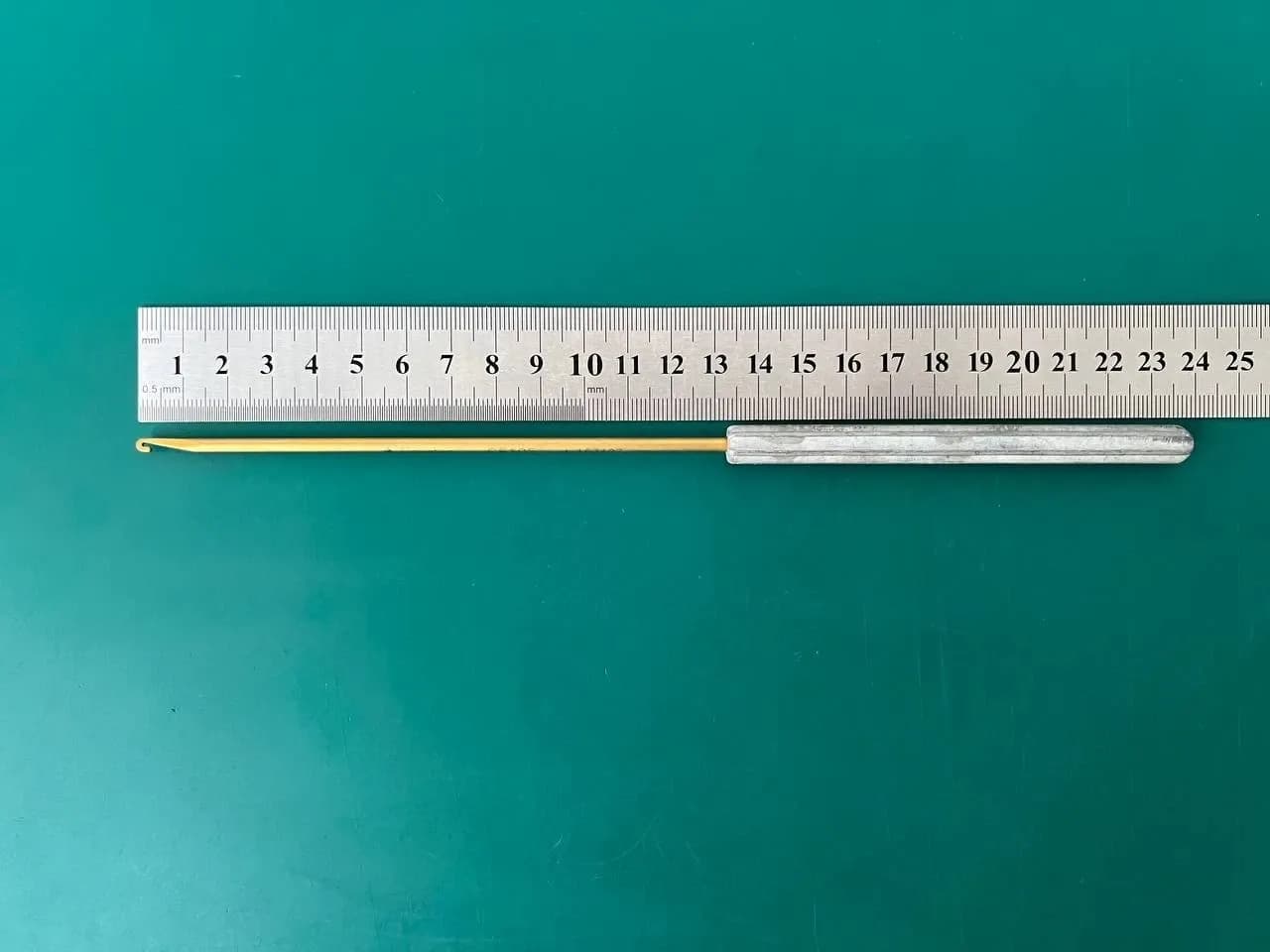 ConMed Linvatec C6105 Arthroscopy Revo Spectrum Crochet Hook 9-1/2"