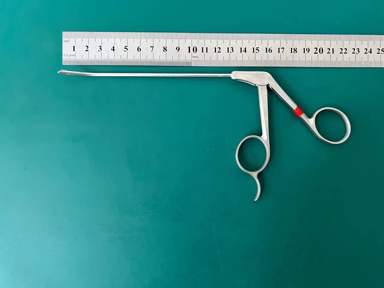 Shutt Linvatec 2.1113 Mini-Tip Arthroscopic Punch Forceps Angled 30° Left 8-7/8"