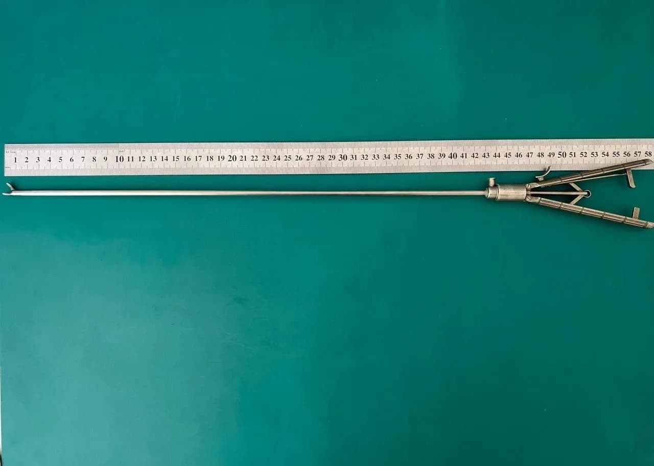 Karl Storz 26178ML Macro Needleholder 5mm 43cm Jaws Curved Left