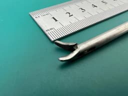 Голкотримач Karl Storz 26178ML Macro, 5mm, 43cm, бранші вигнуті вліво