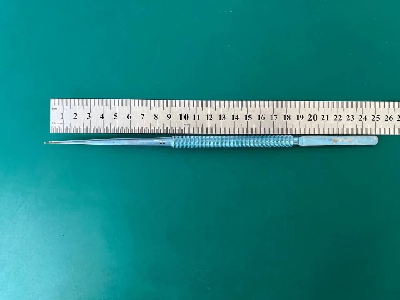 Пінцет Wexler FL0762.21 з кільцевими кінчиками прямий, кільця 1 мм з покриттям TC, титан, 10"