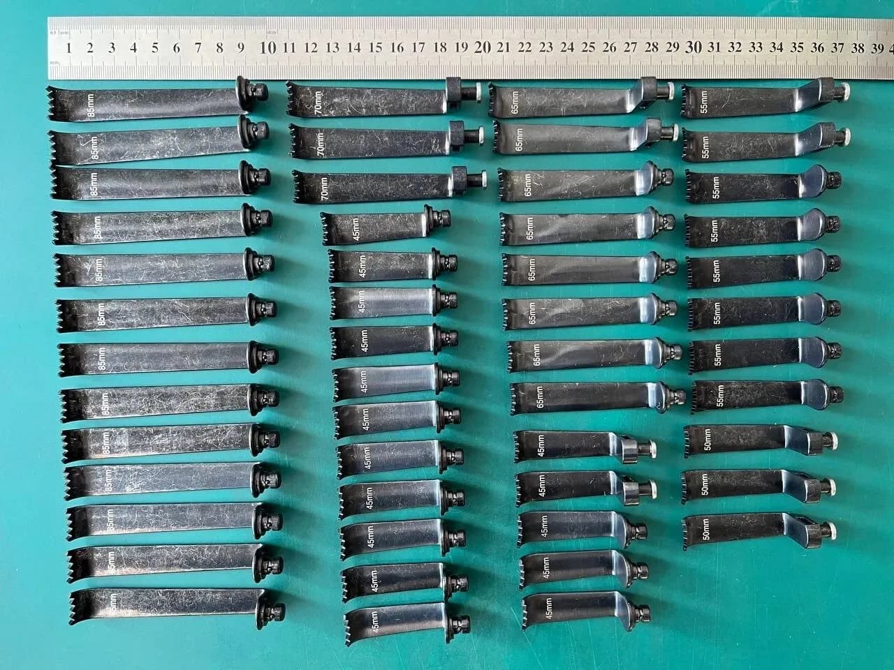 KLS Martin LOT of 51 Blades, lateral for Retractors, wound Spreaders