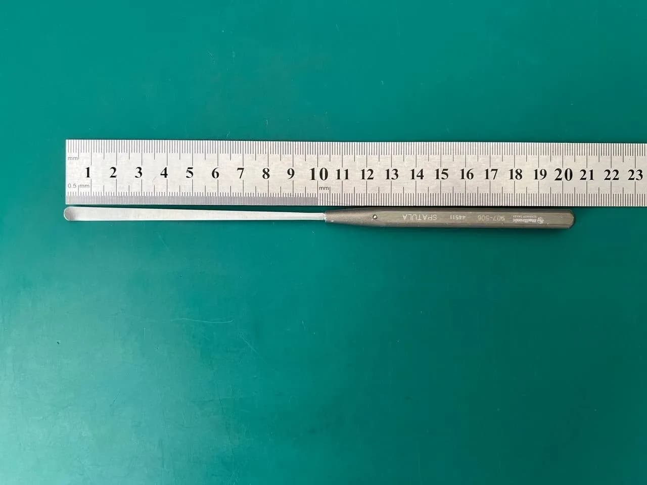 Ретрактор нейрохірургічний шпательний Medtronic 907-506 20cm