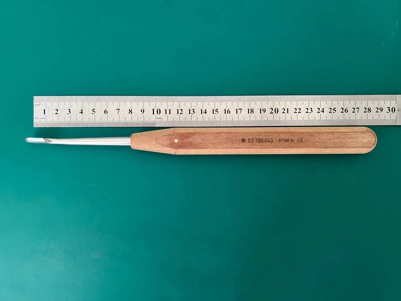 Елеватор окісний з прямим лезом 14 mm, ручка 200 mm, 03.100.043