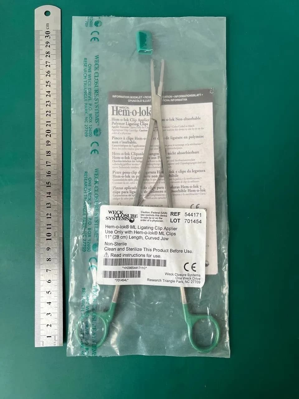 Weck 544171 Hem-o-lok Ligating Clip Appliers Medium-Large, 11" (28 cm) curved