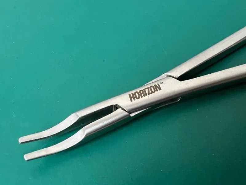 Weck HORIZON 237111 Clip Applier Forceps Medium curved 27cm
