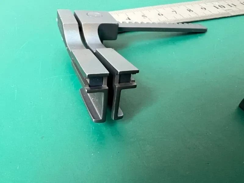 Novosurgical 5420-43T Pediatric Sternal Retractor, Titanium