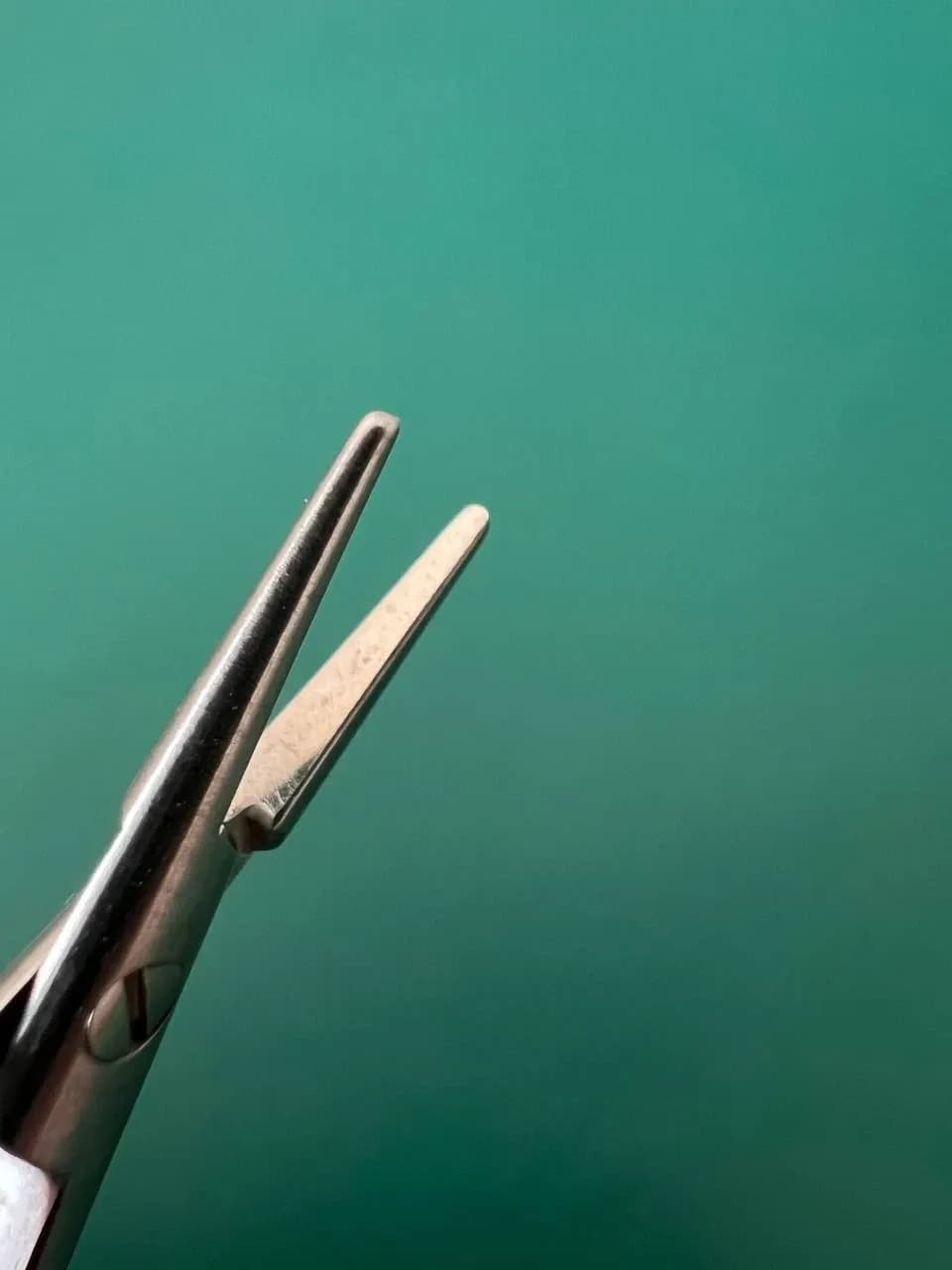 Katena K6-1510 Castroviejo Straight Needle Holder, 5-3/8" Length