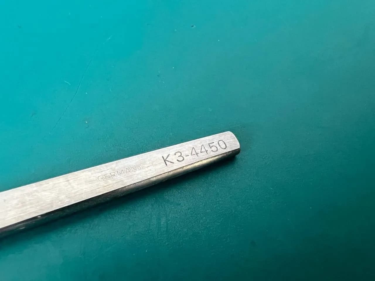 Ложка для енуклеації Katena K3-4450 Wells, вигнута, 5 3/4″, ширина 21mm