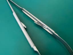 Snowden&Pencer 5494 CASTROVIEJO Delicate Needle Holder, micro diamond jaw