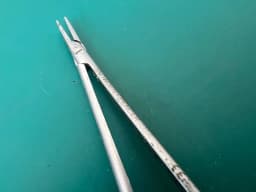 Snowden&Pencer 5494 CASTROVIEJO Delicate Needle Holder, micro diamond jaw
