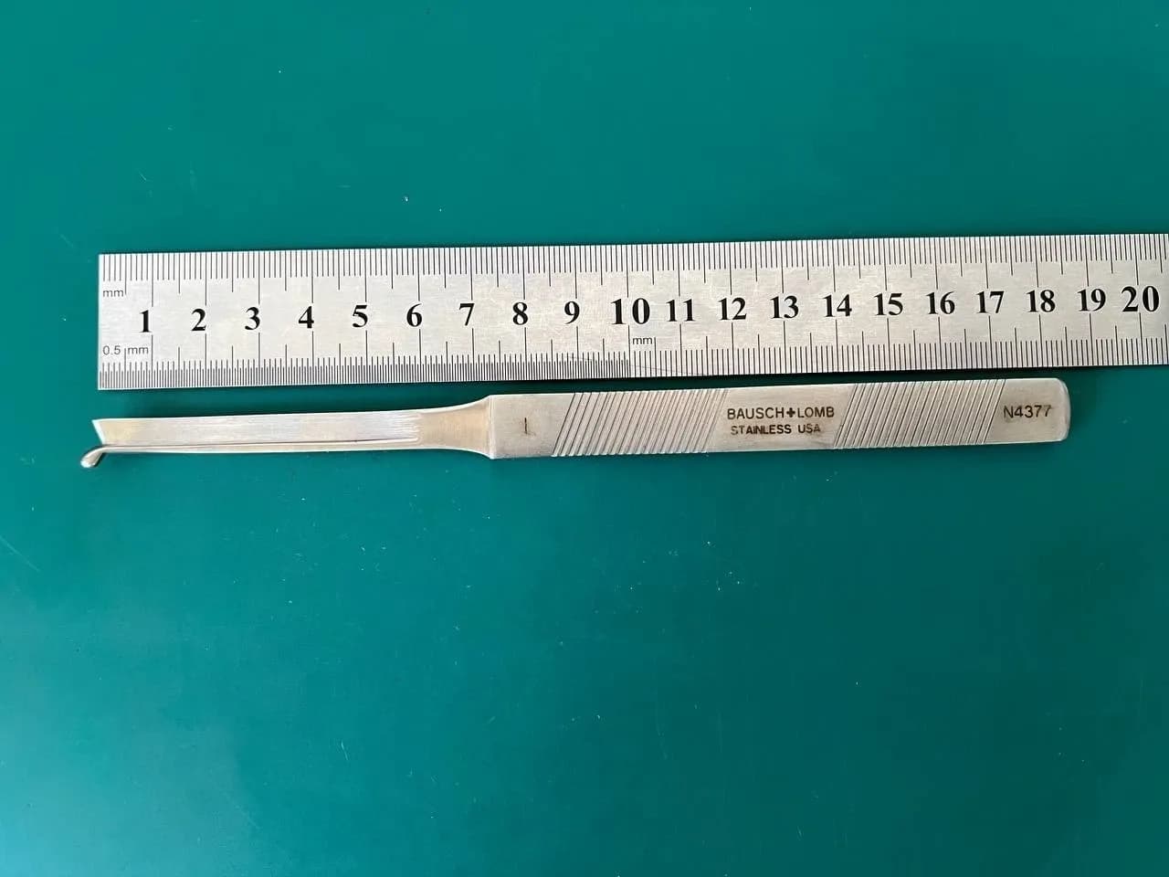 Остеотом Silver Bausch & Lomb N4377, лівий, 4mm, з захистом, загальна довжина 183mm