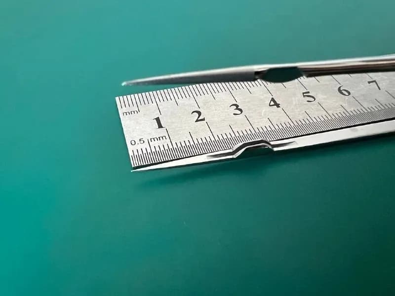 Пінцет анатомічний Weck Neurofeel 395120, гострий, 8 1/2″