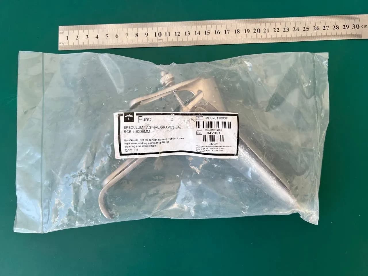 Вагінальне дзеркало Medline Furst Graves MDS7011003F