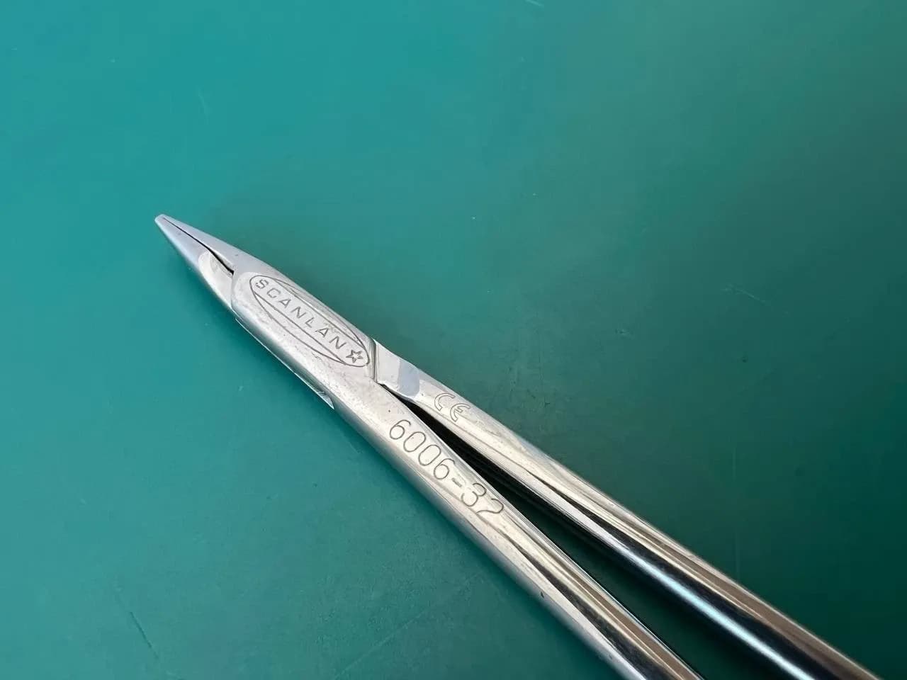 Scanlan 6006-32 Micro Needle Holder, Diamond Dust Jaws, 7.25"