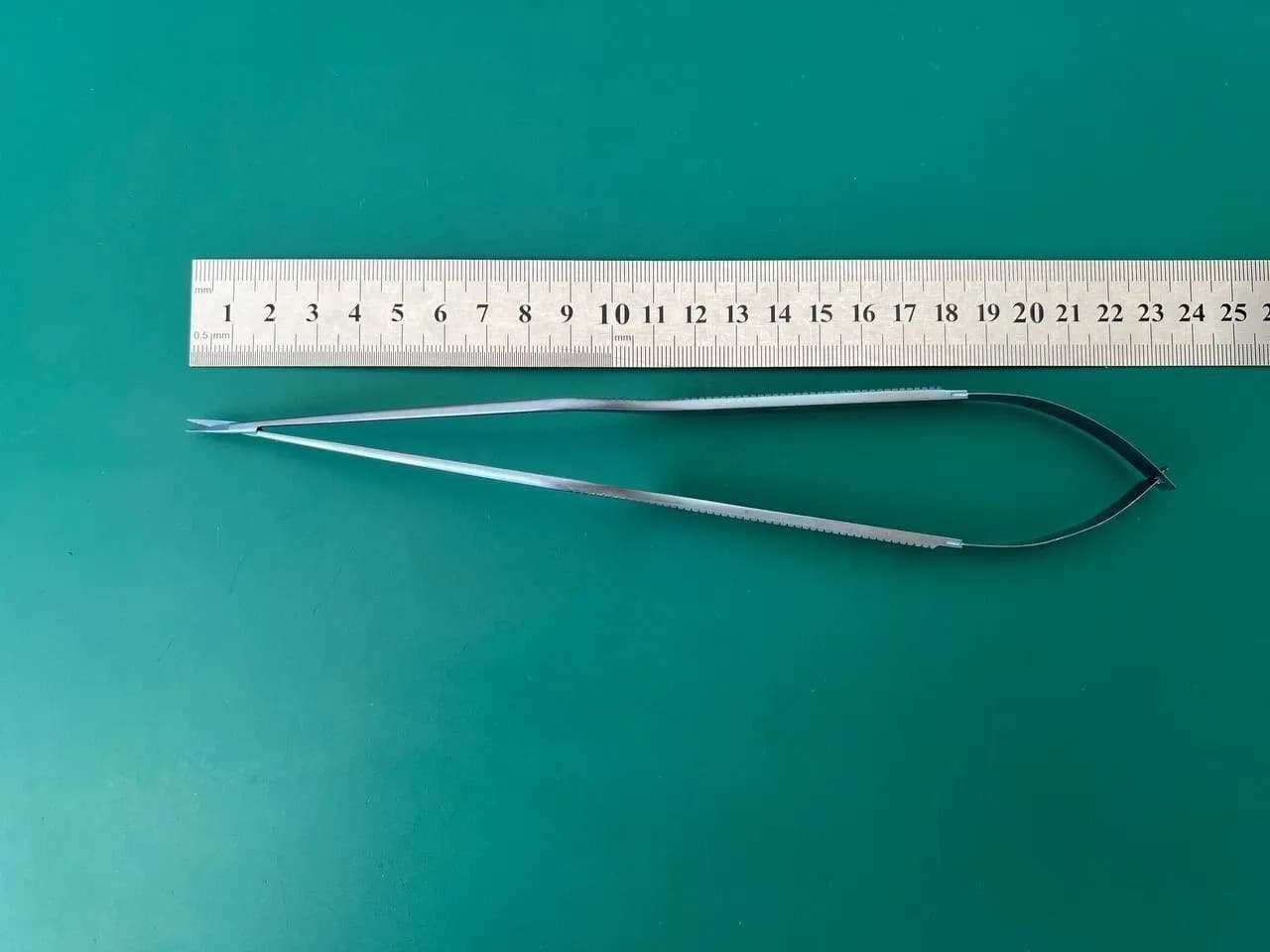 Ножиці титанові Castroviejo Malis Symmetry Codman 80-1524 прямі байонетні