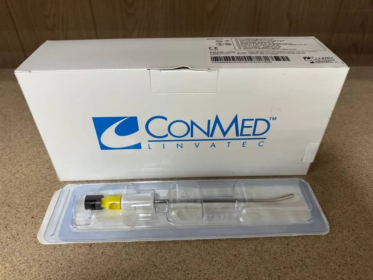 Box of 6 ConMed Linvatec C9241 4.2 mm 15° Full Radius Resector, bendable to 30°