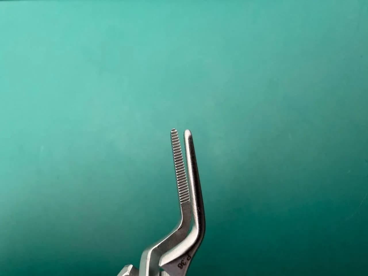 Symmetry 19-8091 Clamp, Diethrich Bulldog, Angled, 12 mm NEW