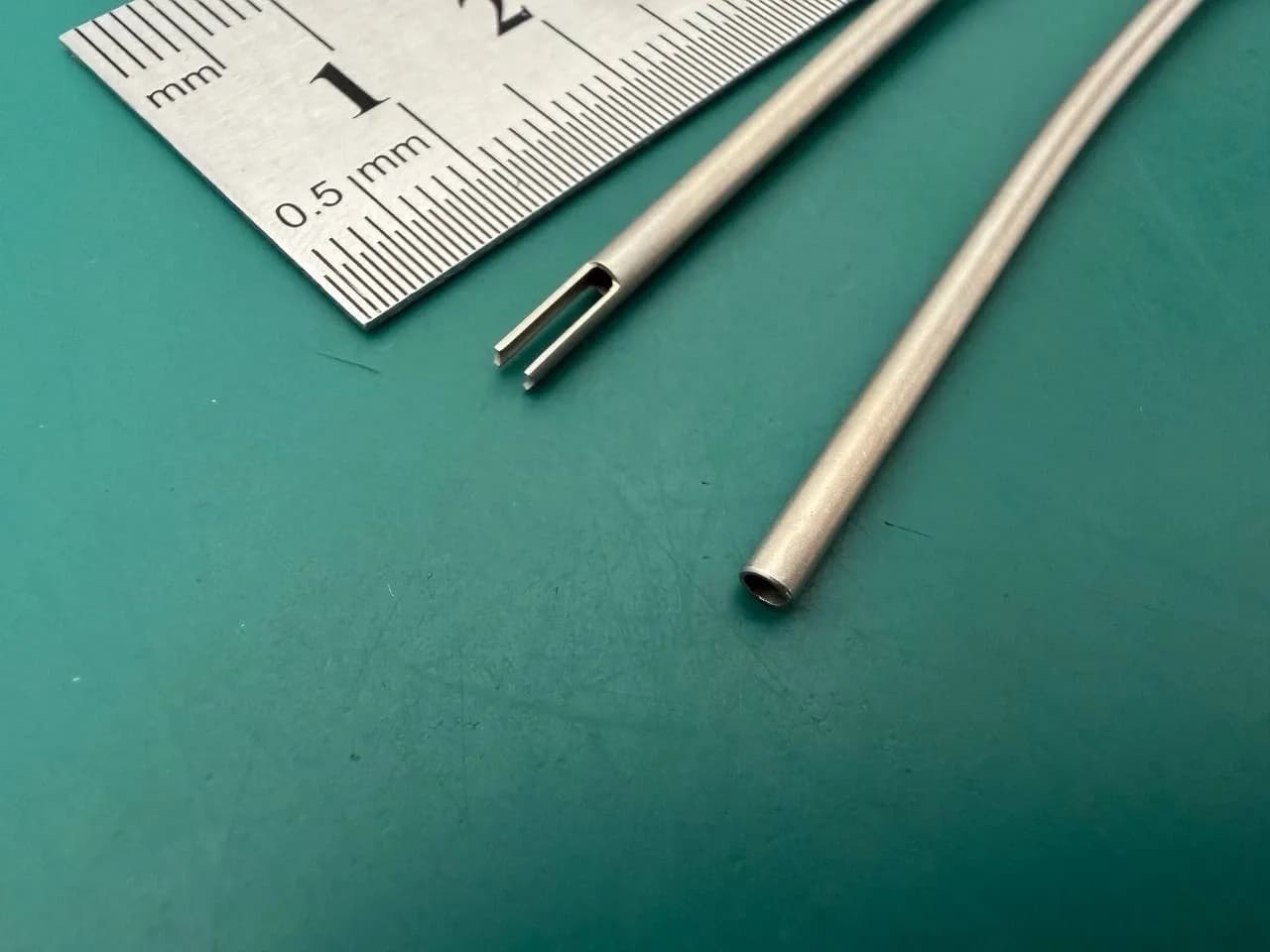 Універсальний інструмент для Т-трубок Richards 13-0550, ЛОР, 7-3/4″