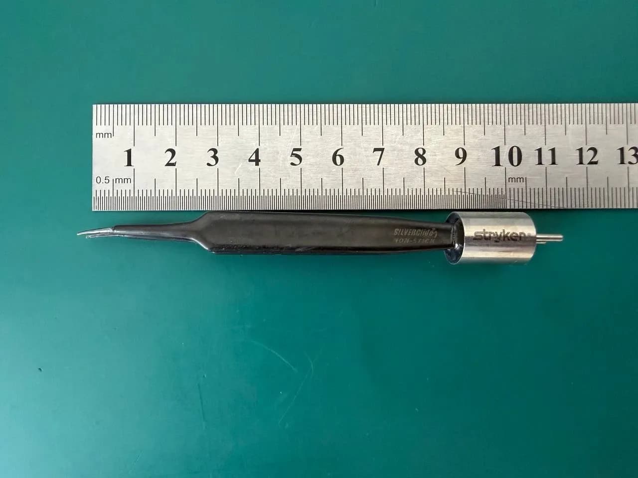 Stryker 6715-100-004 SilverGlide Standard Bipolar Jewelers Forceps, 0.4mm