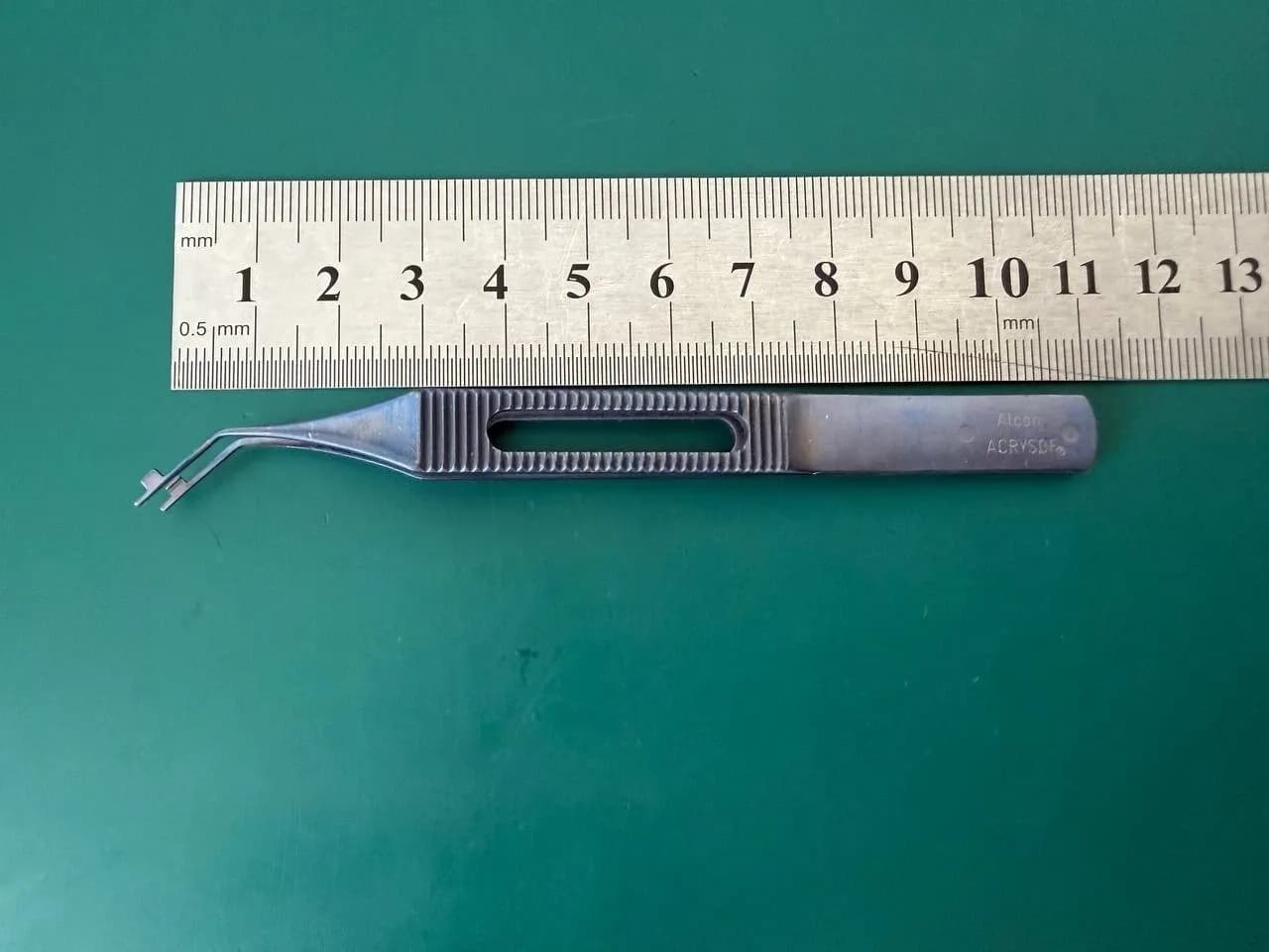 Пінцет Alcon 8065977721 AcrySof, титановий, офтальмологія