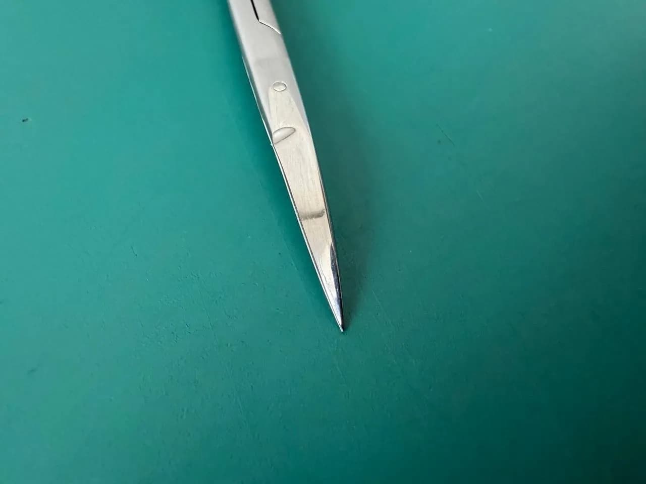 Storz E-3405 Iris Scissors 28mm Pointed Curved