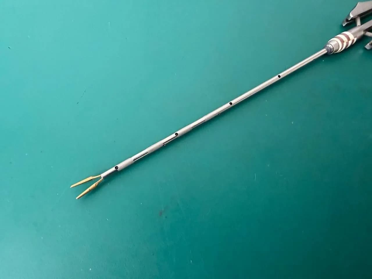 Dyonics 3489 ARTHROSCOPIC SMALL JOINT INSTRUMENT Grasper, Serrated