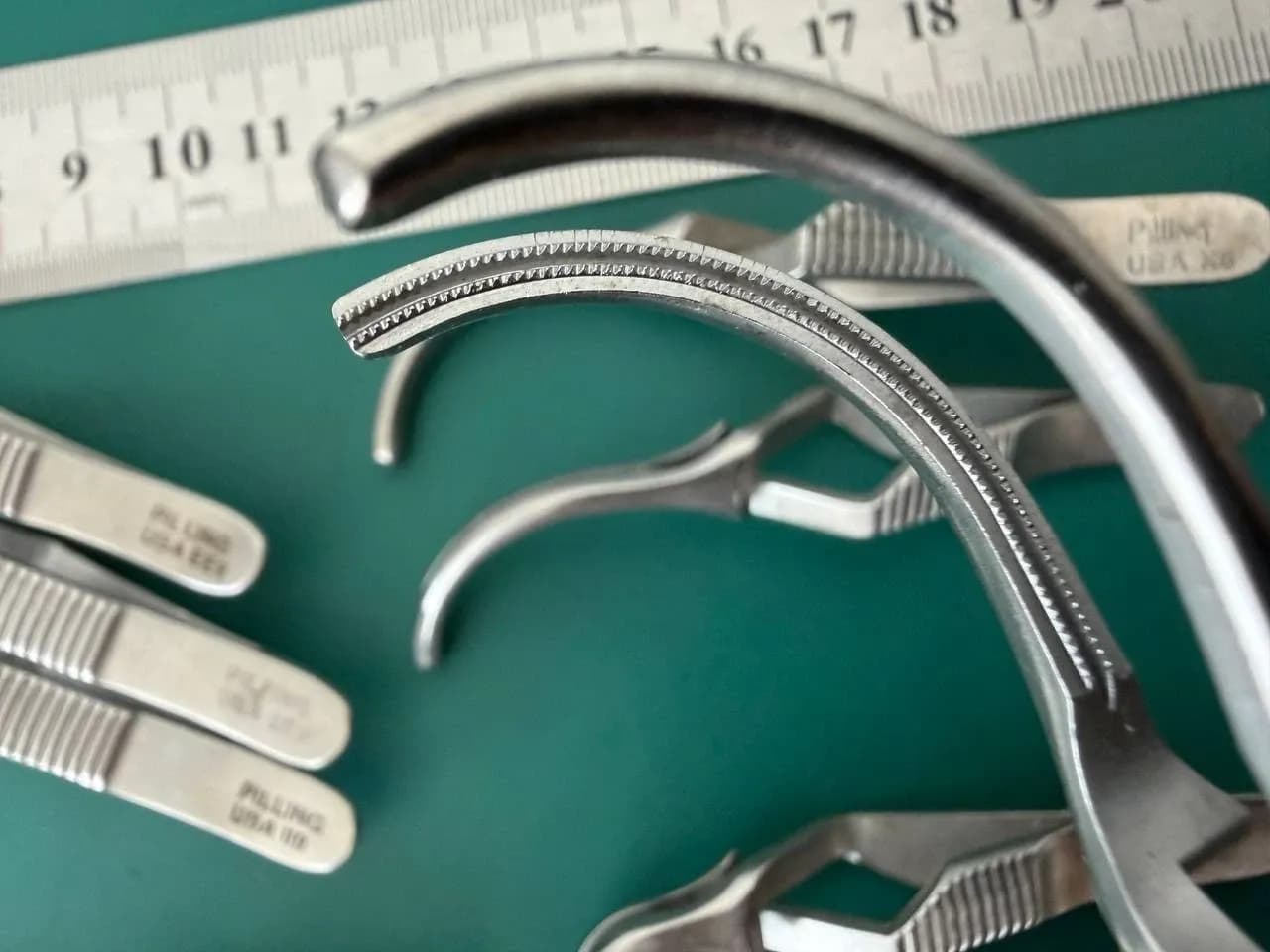 Lot of 20 Pilling Surgical Bulldog Clamp, DeBakey Jaw
