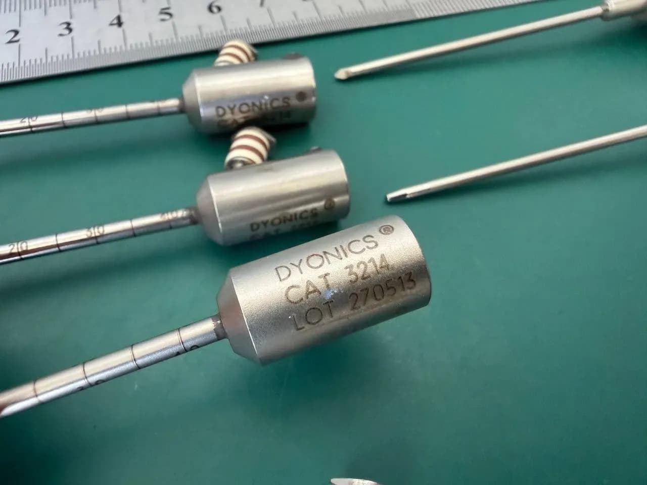 Канюлі та троакари Dyonics 3214 для дрібних суглобів 1.9mm, комплект із 7 інструментів