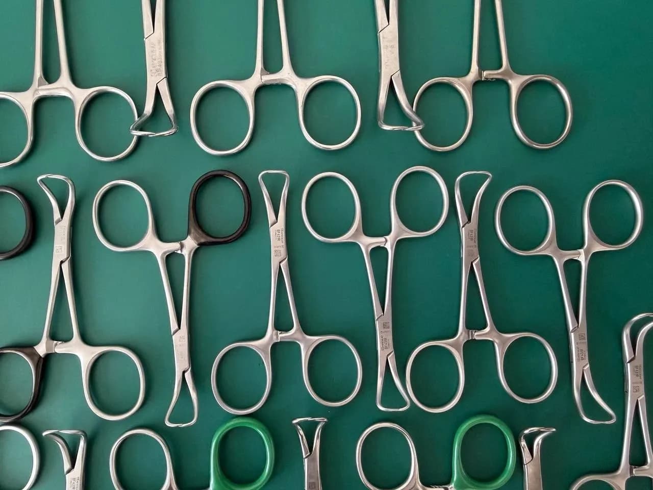 Lot of 30 Aesculap Towel Clamps, BF433R, BF431R