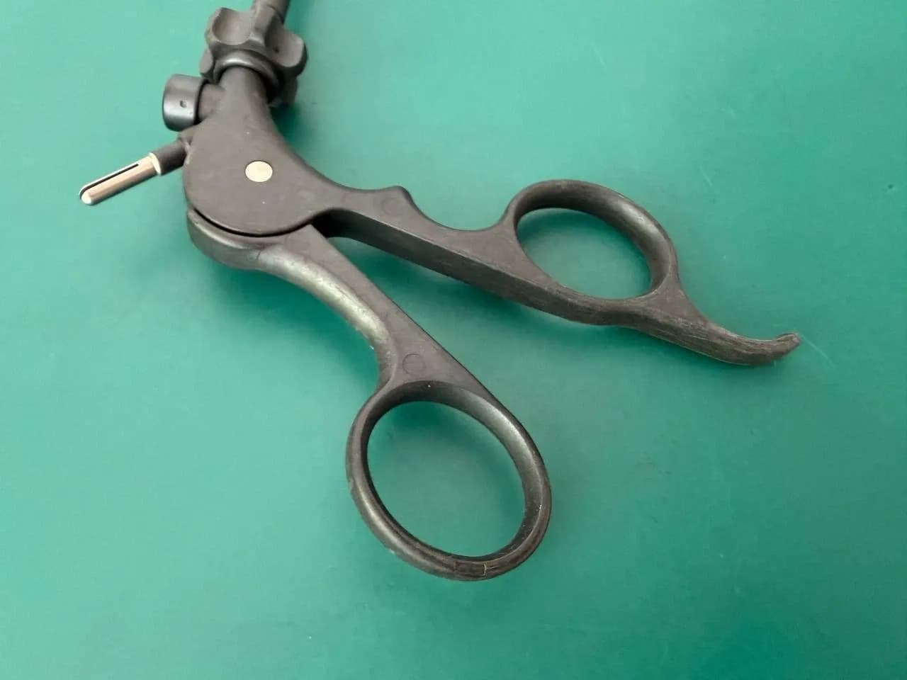 Karl Storz 33310 WT 5mm X 36cm Wavy Grasping Forceps, 33121 ClickLine Handle