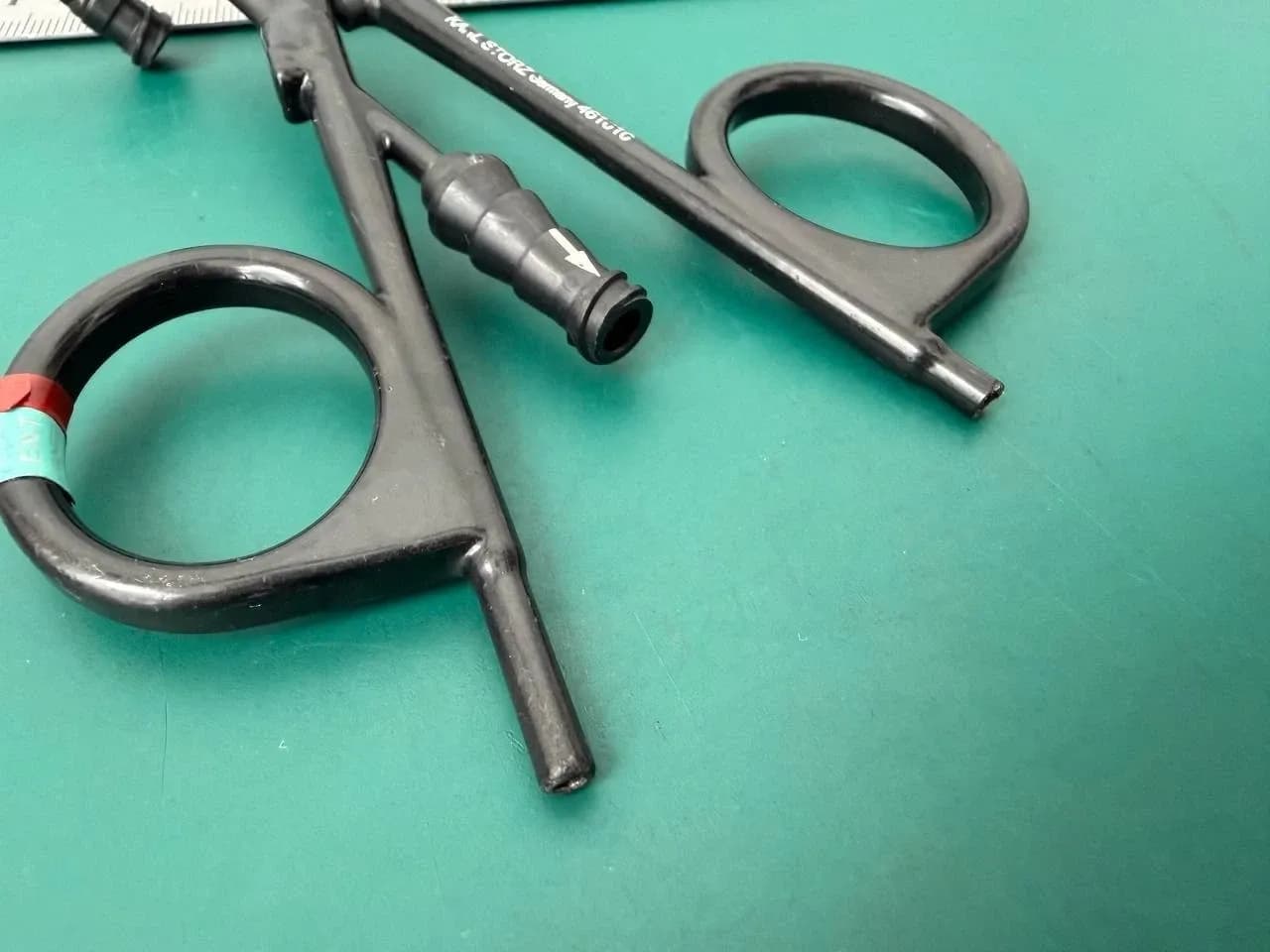 Karl Storz 461010 Bipolar Forceps 15°Upturned Suction Channel 12.5cm
